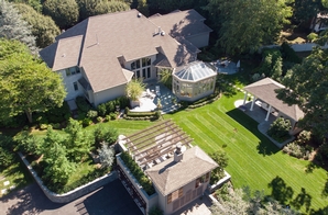 Residence, Cranston